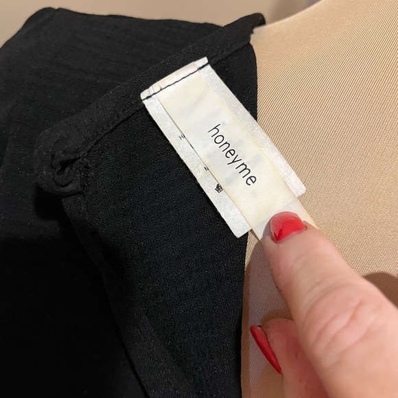 Honeyme Black V Neck Wide Leg Jumpsuit, size Small - Picture 6 of 8